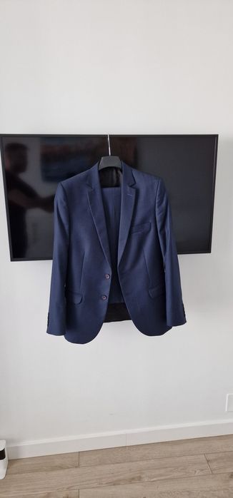 Costum barbati 400 lei