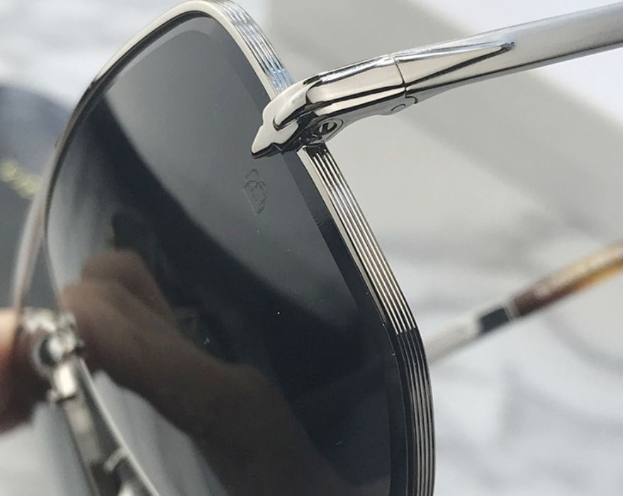 солнцезащитные очки David Beckham