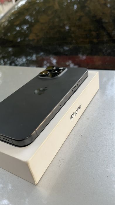Продам iPhone 15 Pro Max 256GB Black Titanium