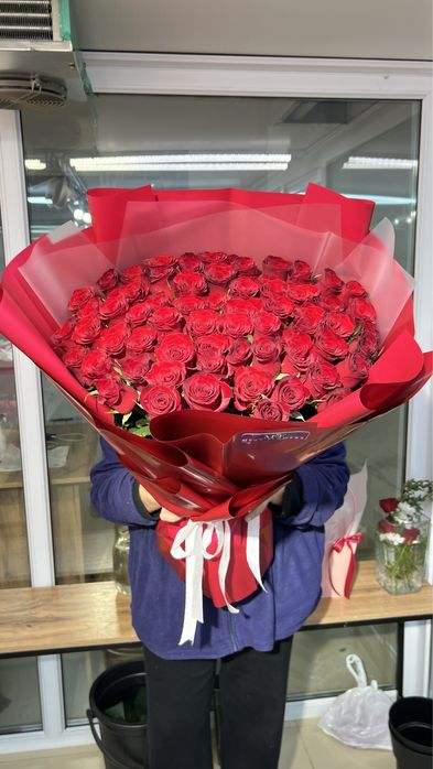 Розы Алматы цветы букет