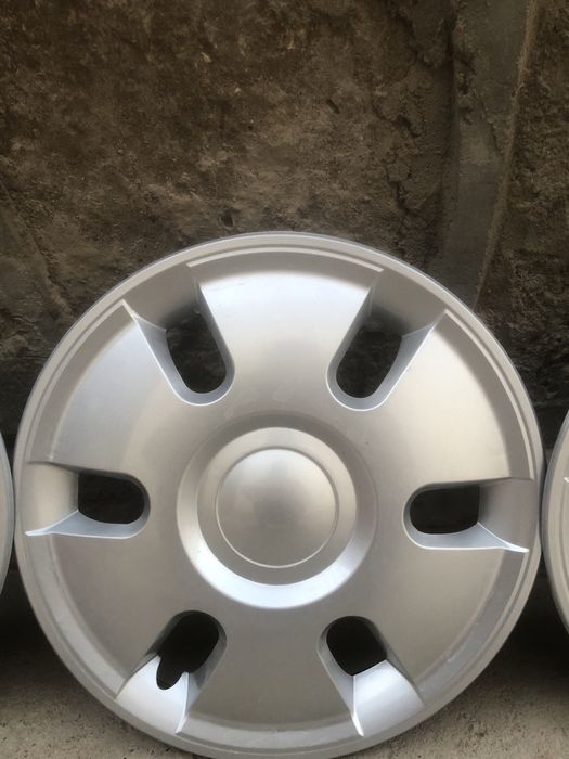 Damas 12 lik kalpak sotiladi