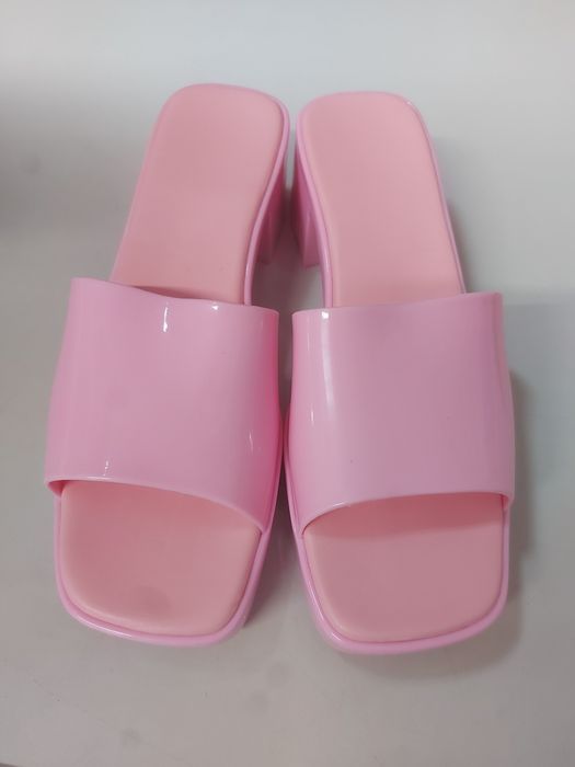 Чехли от силикон в розов цвят