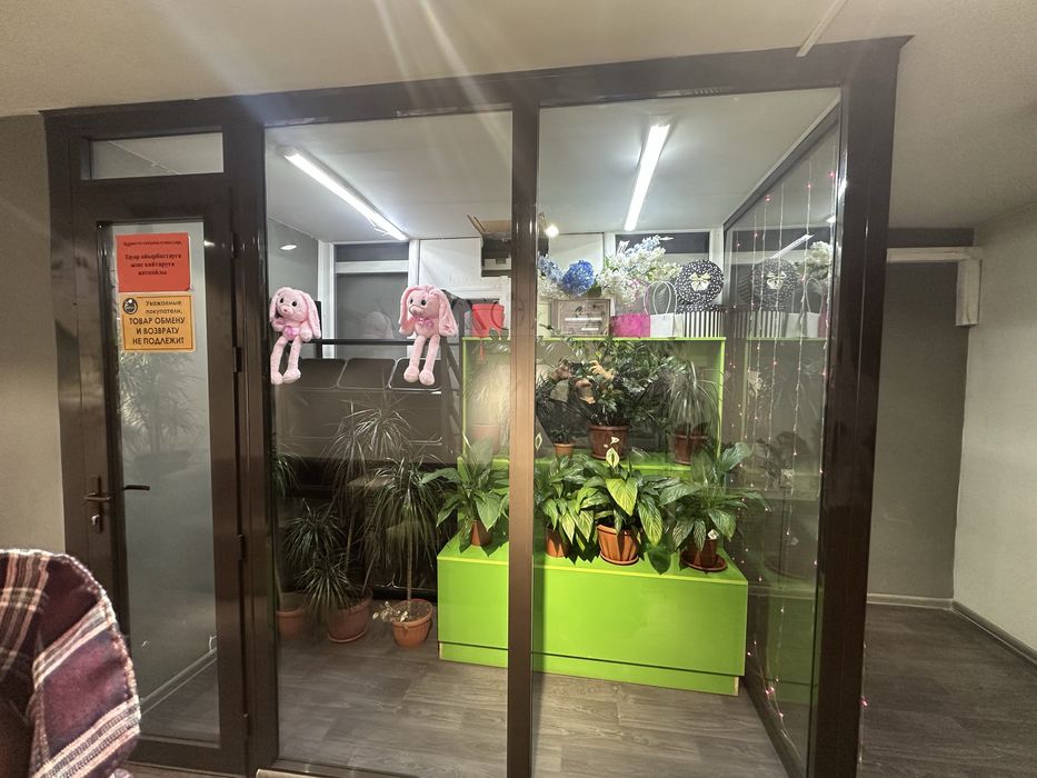 Продам алюминиевую перегородку