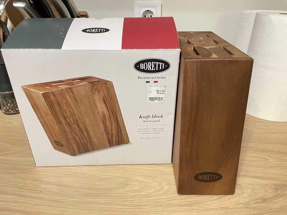 Поставка за ножове масив