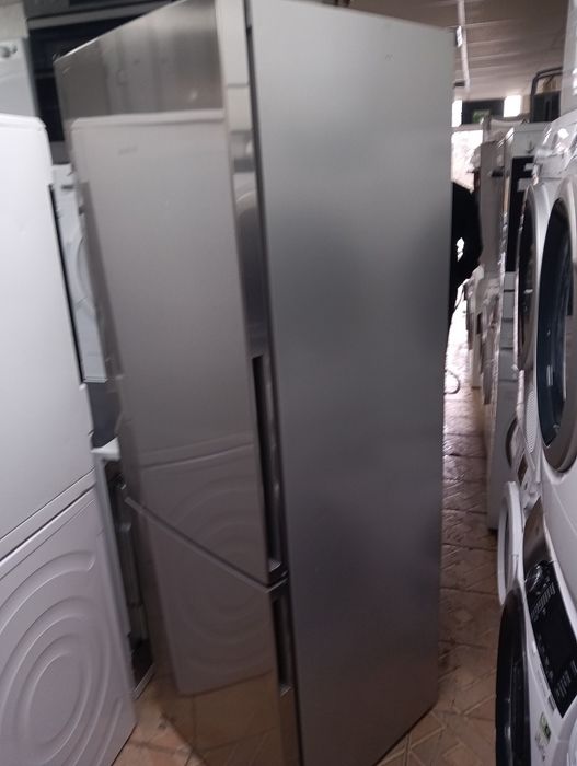 Иноксов комбиниран хладилник с фризер Сименс Siemens А++ 2год.Гаранция