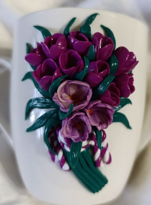 Чашки с декорация от полимерна глина