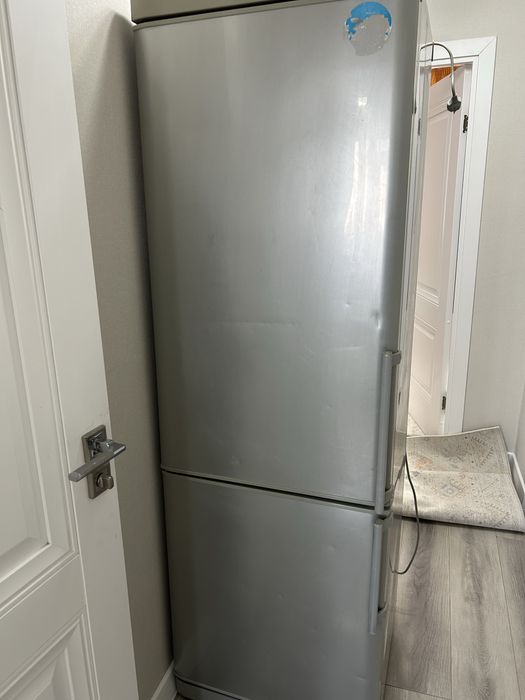 Холодильник б/у 50000 тенге