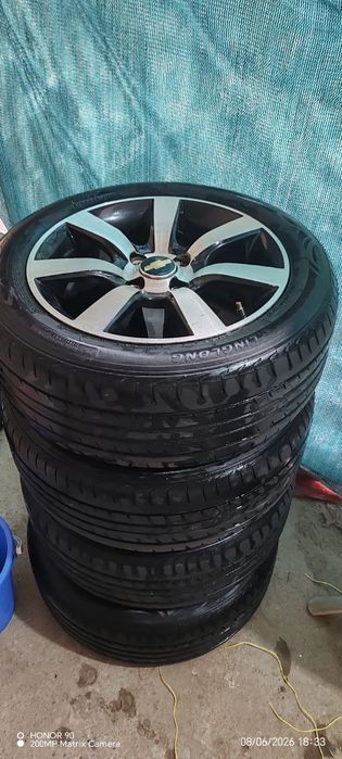 Saka diska sotiladi 195/55R15