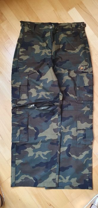BROKEN PLANET, камуфлажен панталон, нов, S