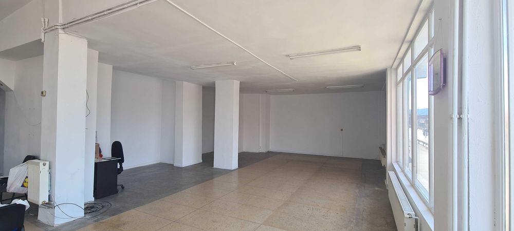 Spatiu comercial de inchiriat – 285 mp – vitrina generoasa – Sighisoara, Str. Mihai Viteazu nr. 40