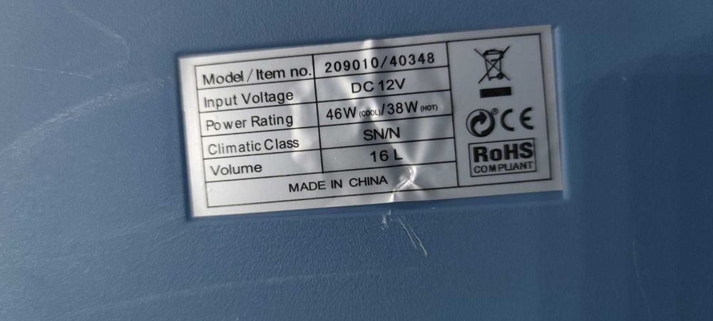 Lada tip cotiera raceste / incalzeste, 12 volti, volum 16 litri