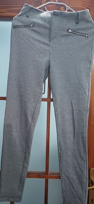 Vând pantalon stradivarius stare buna