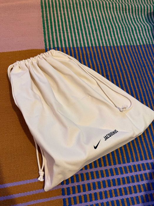 Чанта Nike x Jacquemus