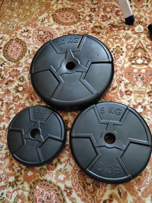 Vând bancă fitness + gantere