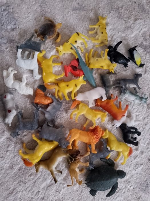 Игрушки фигурки животных