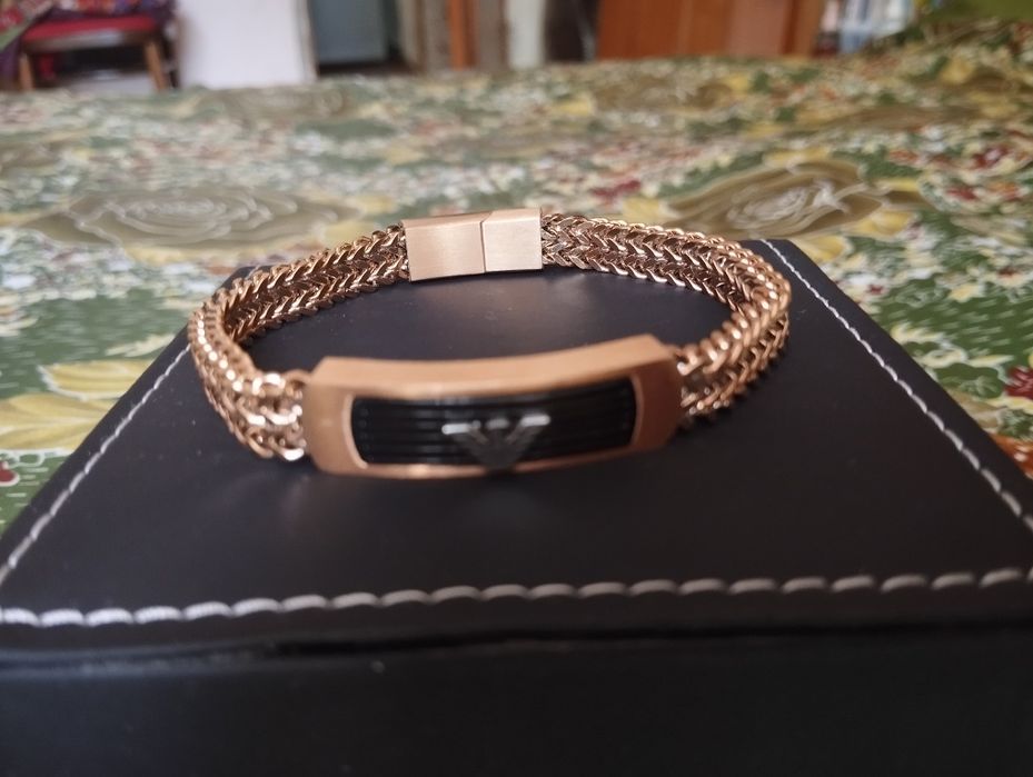 Браслет  унисекс и часы оригинальные