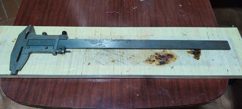 Продам штангенциркуль советского производства 370 мм