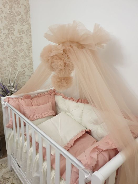 Patut de bebe complet plus masa de infasat