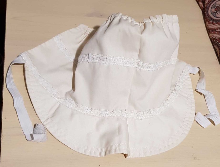 Бебешки комплект фанела и 2 шапки