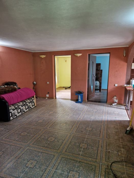 Vând urgent casa de vacanță in Robaia comuna Musatesti județ Argeș