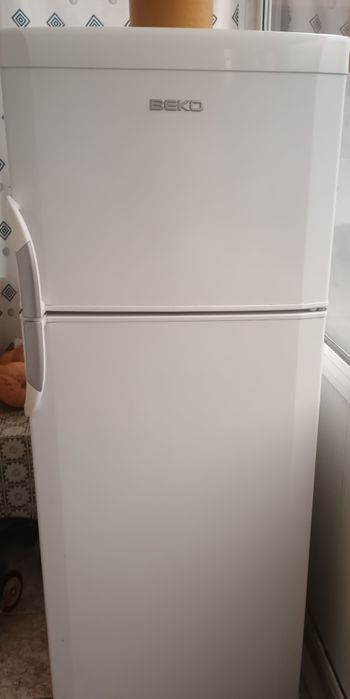Хладилник Beko . Работи използван.