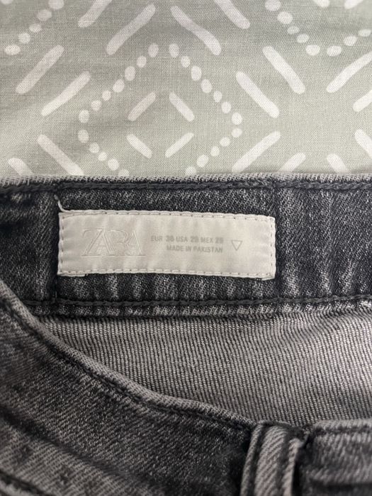 Blugi Zara Slim/Straight-Negru