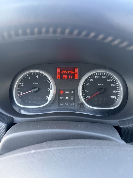 Dacia Duster 4x4 2011 110 cp