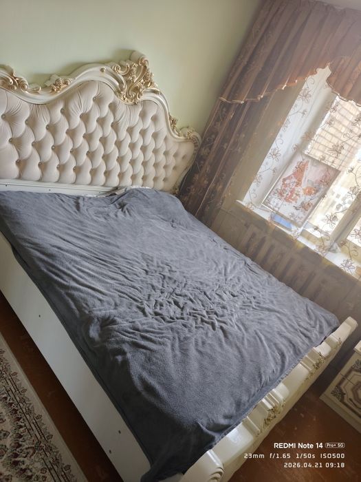 Кровать, шкаф, тумбы