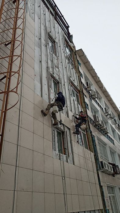 Высотные работы альпинистов