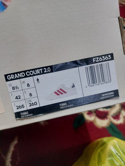 Адидас классика адеми