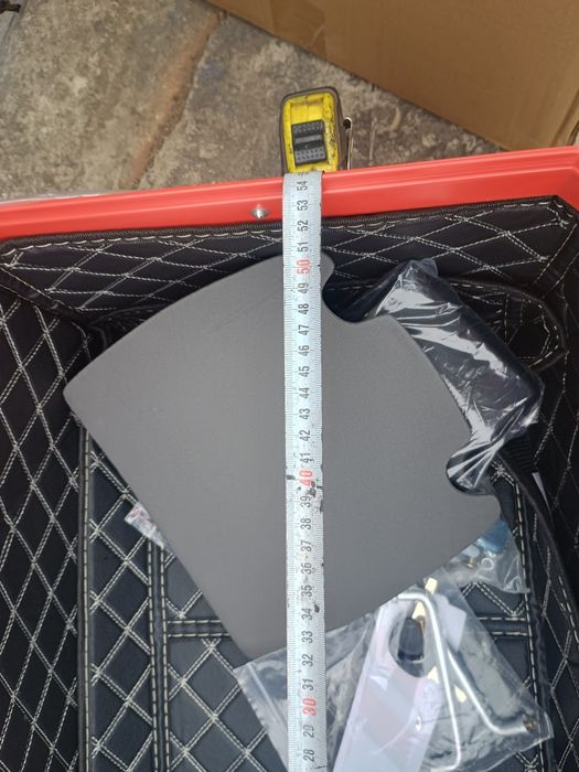 Продавам куфар голям