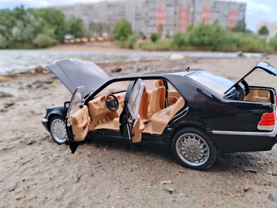 Мерседес S320 и Mersedes E 300