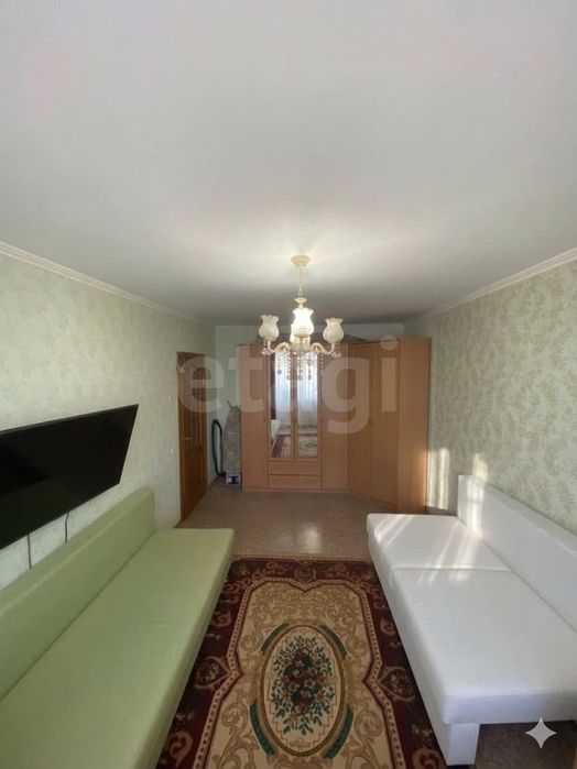 Продам 1 ком. кв в 11 микрорайоне