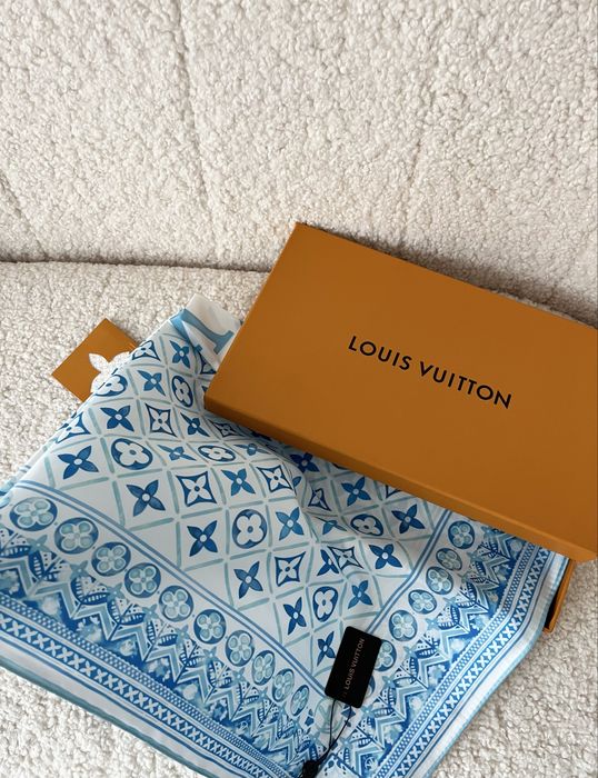 L дамски шал New Season