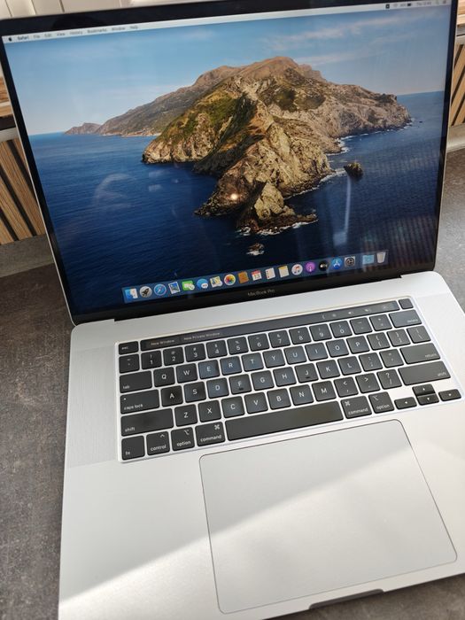 Apple MacBook 16” Pro