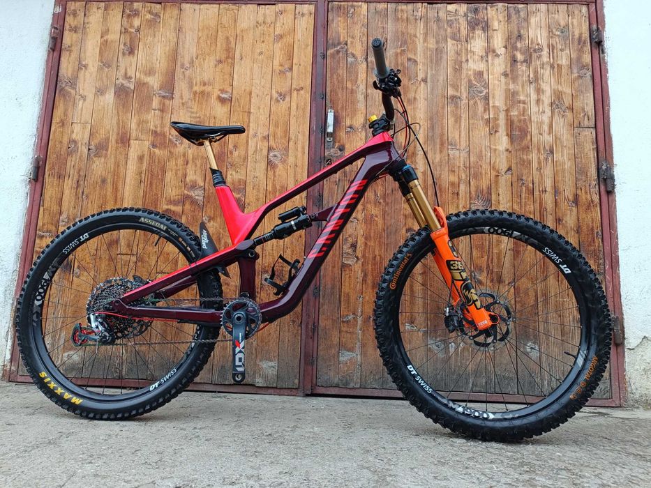 Canyon Spectral CF 9.0