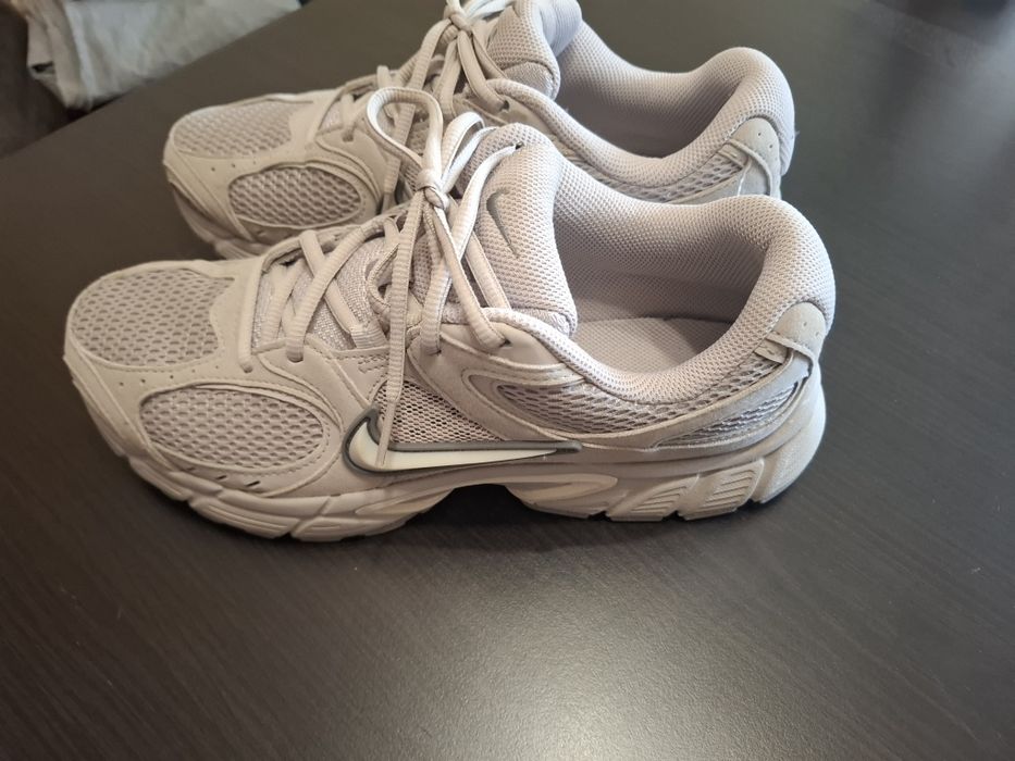 Маратонки "NIKE"