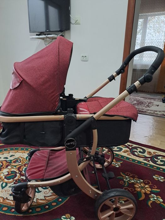 Коляска в очень хорошим состоянием