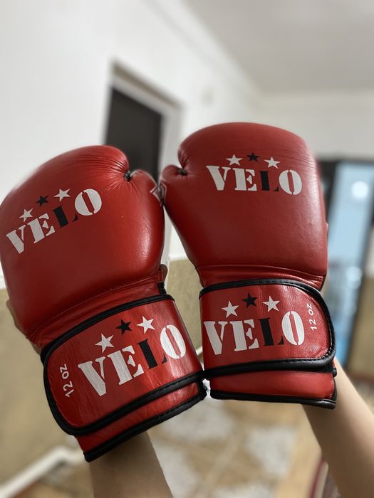 Боксерская перчатка