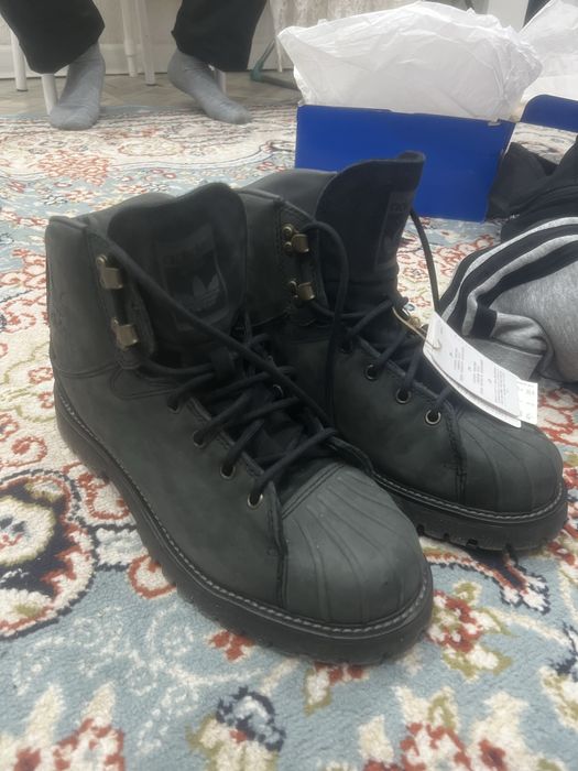 Adidas superstar Boot
