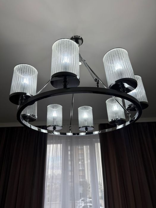 Продам люстру в хорошем состоянии