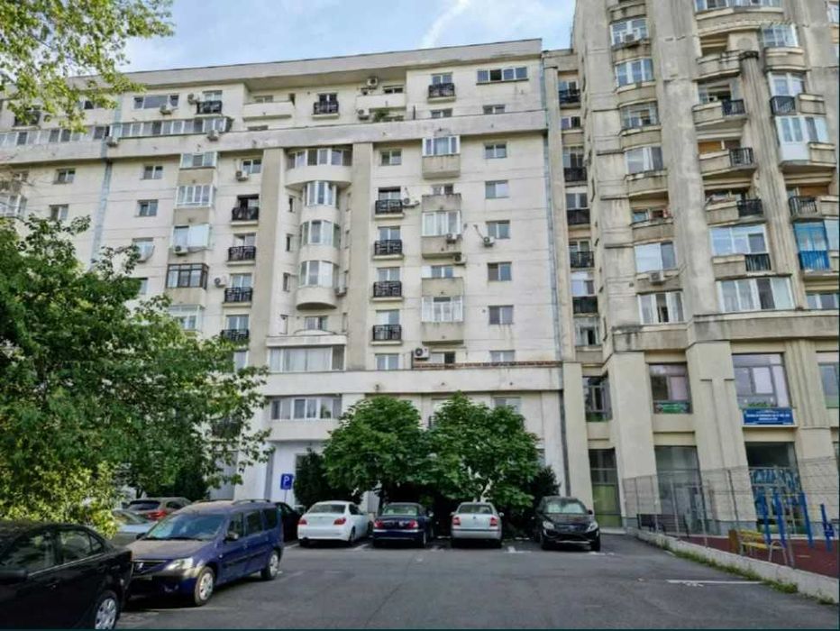 Ready to move - Inchiriez apartament 5 camere birou, pretabil birou notarial/executor judecătoresc/firmă avocatură, mobilat modern, Pasaj Mărășești