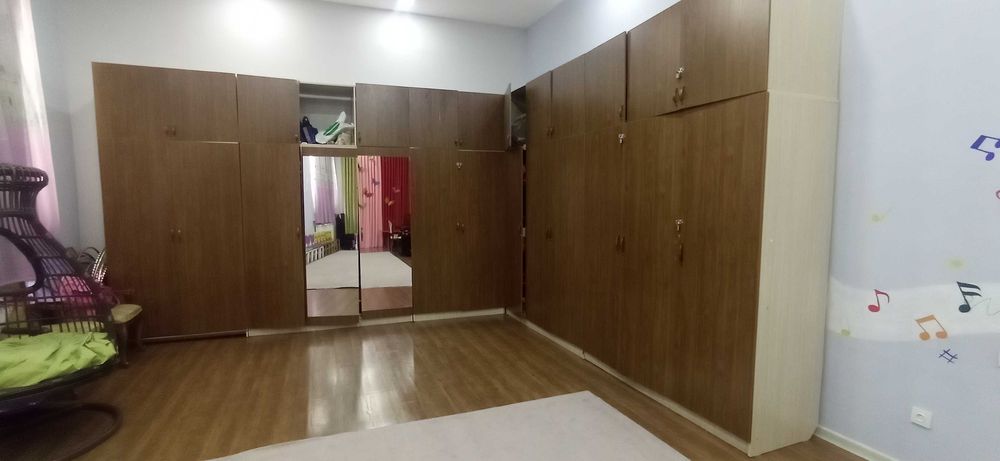 Mebel sotiladi  kelishilgan narxda