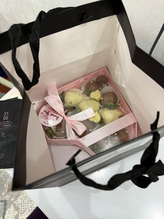 Клубника в шокаладе Астана