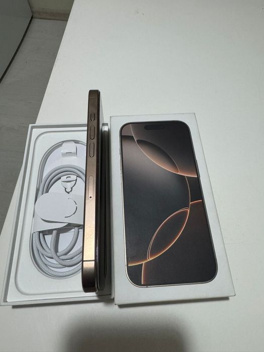 Iphone 16 PRO 128gb NOU activat pt proba( 2 incarcari)