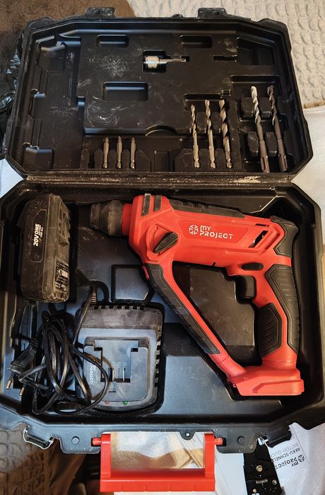 Акумулаторен перфоратор My Project с батерия, зарядно и куфар