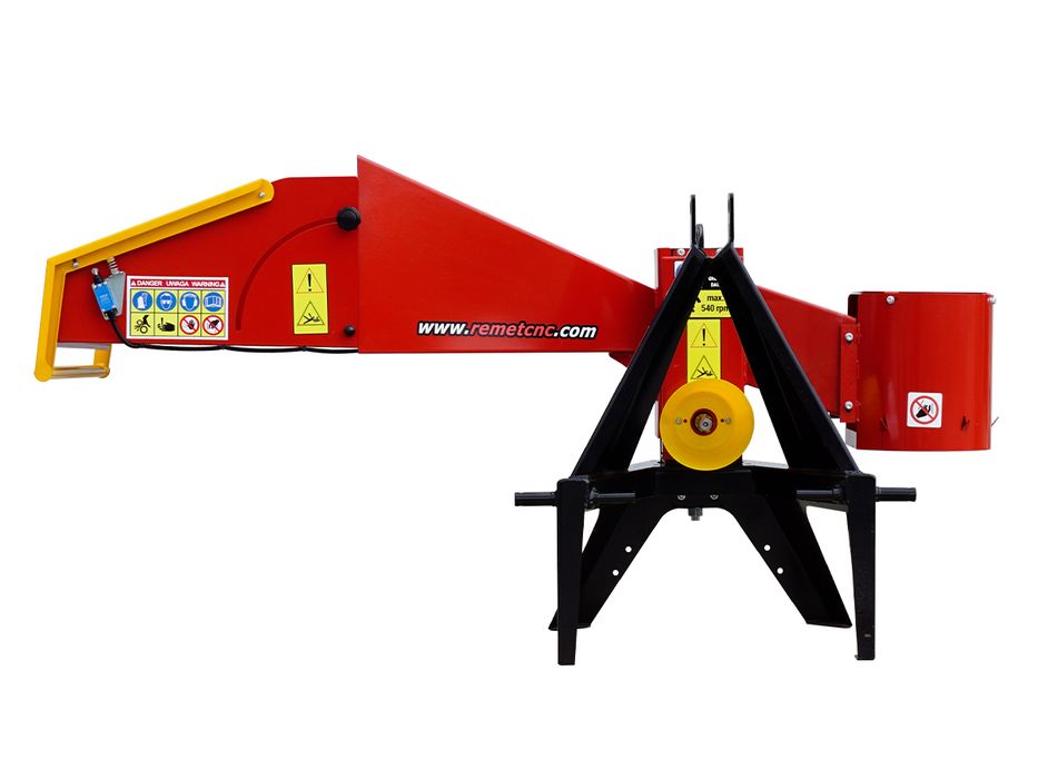 Tocător crengi la tractor  R 80