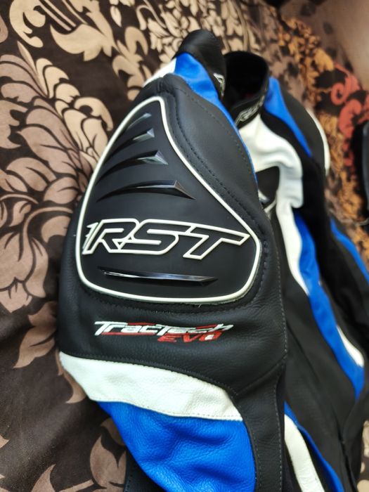 Кожено яке за мотор RST Tractech Evo с гърбица
