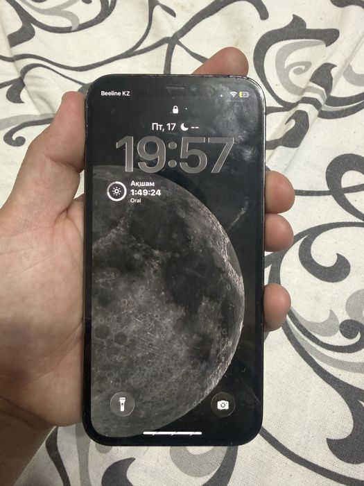 Iphone 12 pro  сатылады
