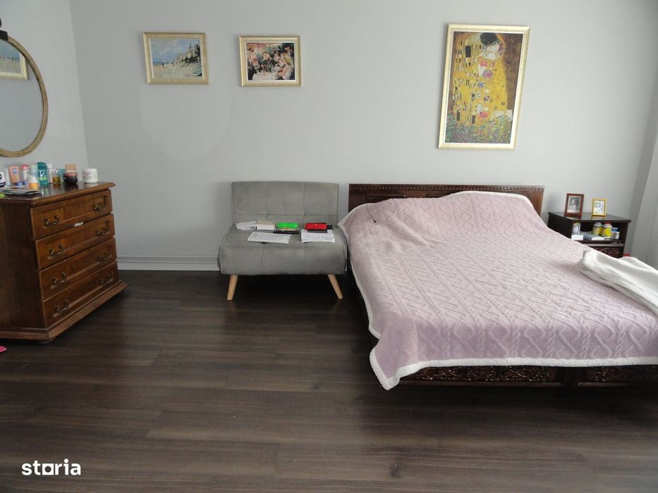 Casa 4 camere din caramida, renovata 2023, zona centrala, mobilata